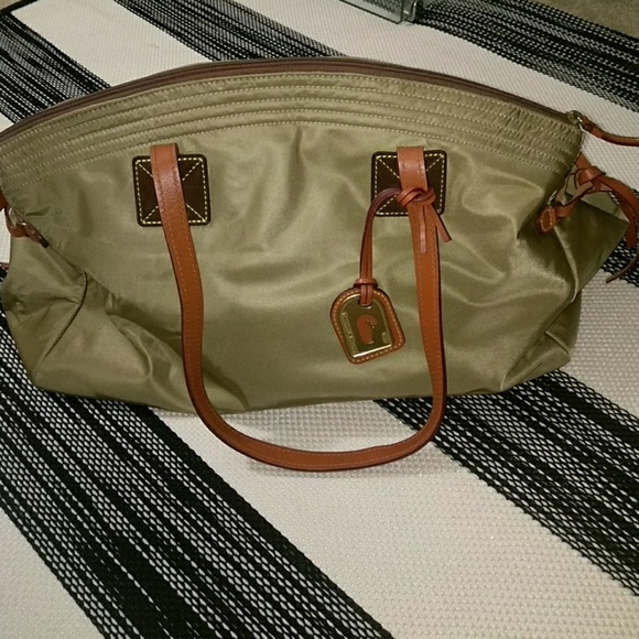 Dooney & Bourke Handbags - Dooney & Bourke Weekender Bag